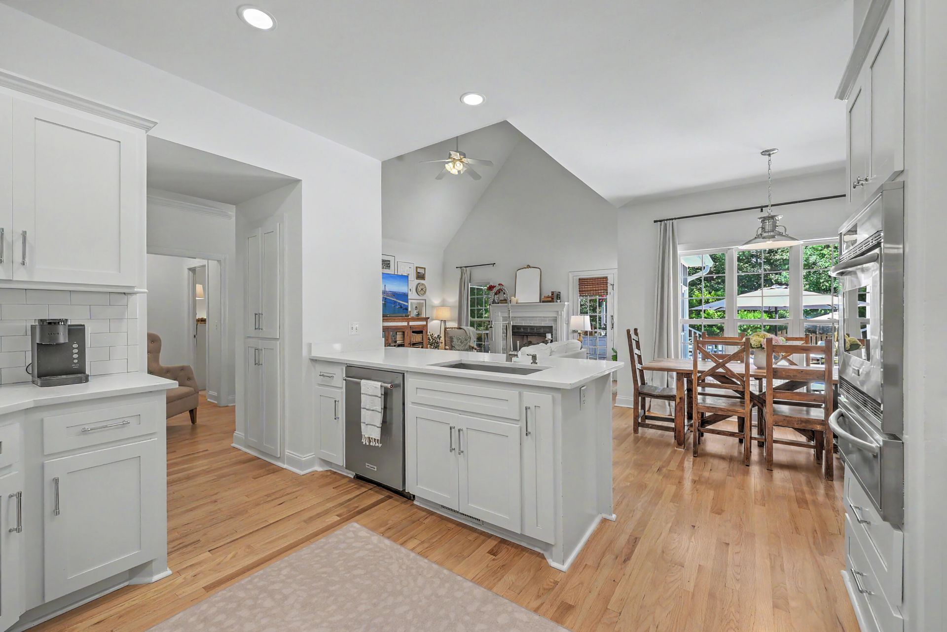 1503 Congressional Boulevard Photo 21