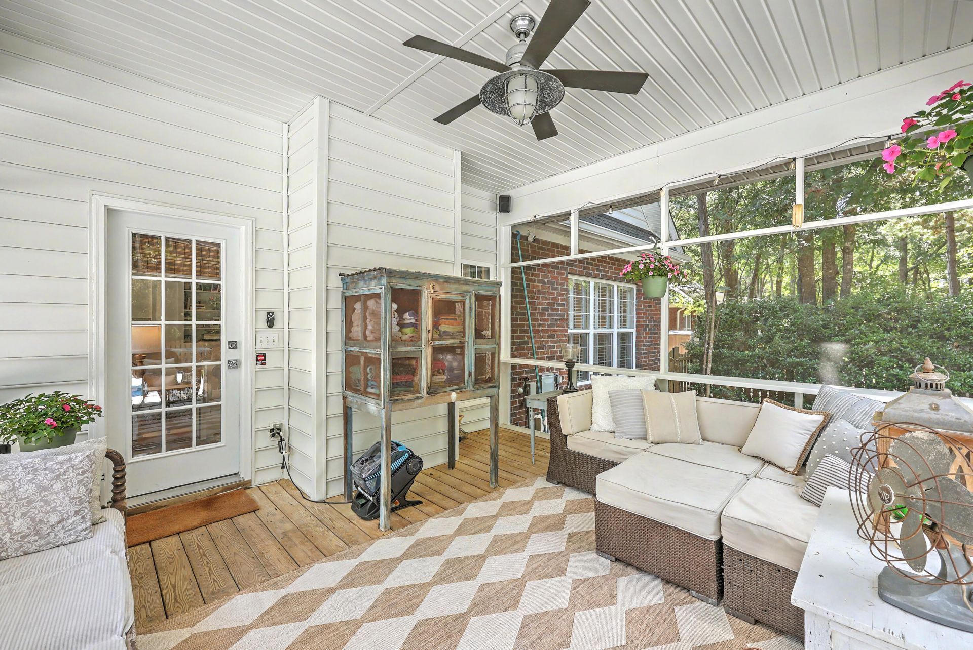 1503 Congressional Boulevard Photo 42