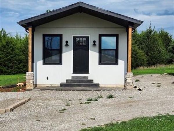 42 Rose Marie Drive, Linn Valley, KS 66040
