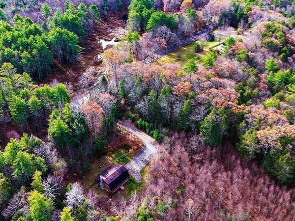 23 Dana Rd, Petersham, MA 01366