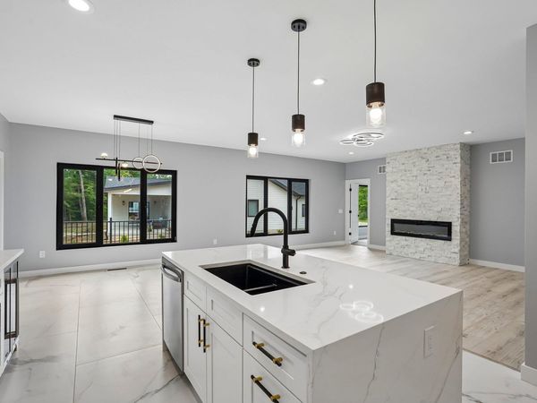 386 Oakbrook Drive, Wisconsin Dells, WI 53965