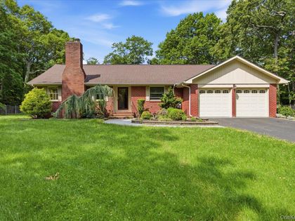 42 Cliff Road Port Jefferson, NY 11777