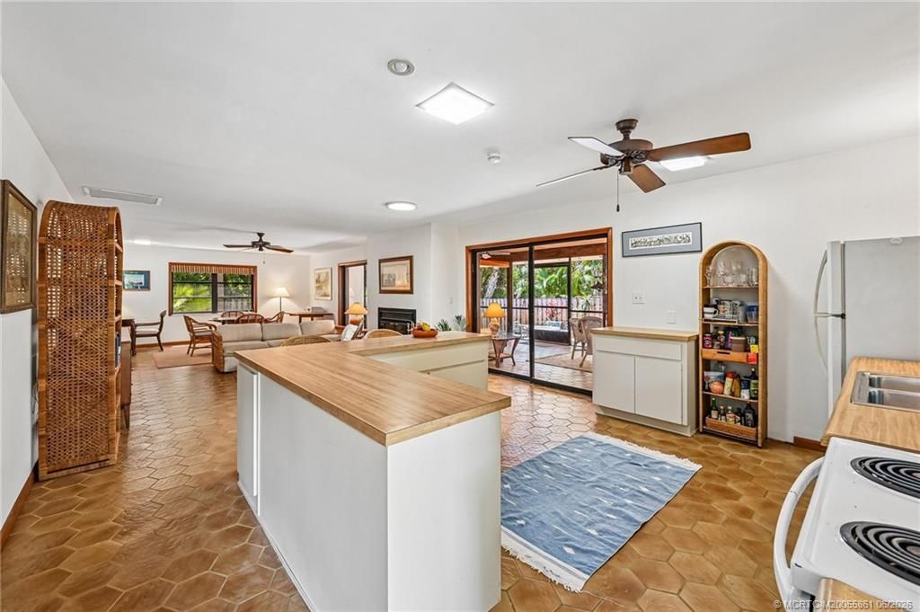 351 SE Flamingo Avenue, Stuart, FL 34996 Photo