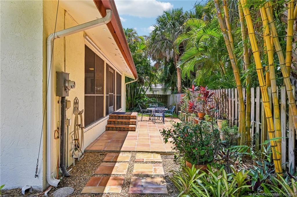 351 SE Flamingo Avenue, Stuart, FL 34996 Photo