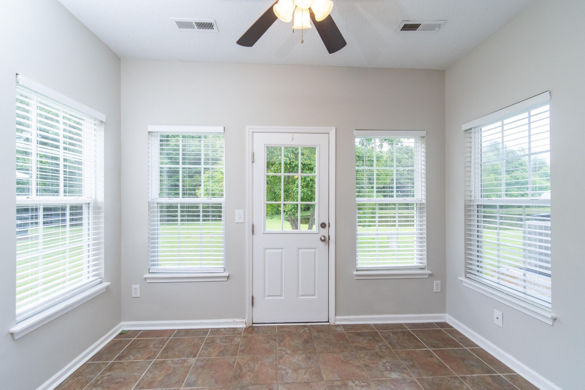 142 Black River Drive Photo 11