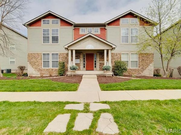3824 Capri Way, St Peters, MO 63304