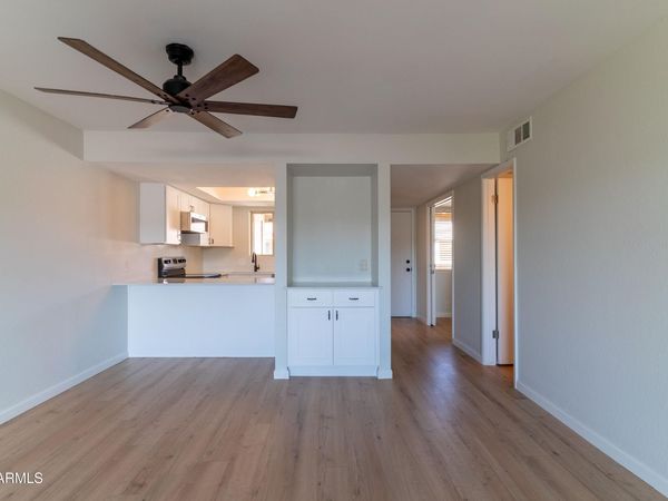 4150 E CACTUS Road, Unit 216, Phoenix, AZ 85032