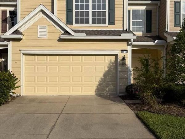 3859 LIONHEART Drive, Jacksonville, FL 32216