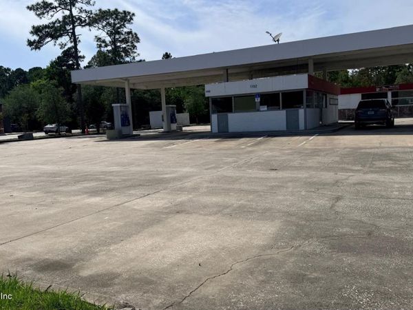 1102 BLANDING Boulevard, Orange Park, FL 32065
