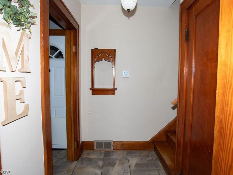 213 Como Street, Struthers, OH 44471 Photo 14