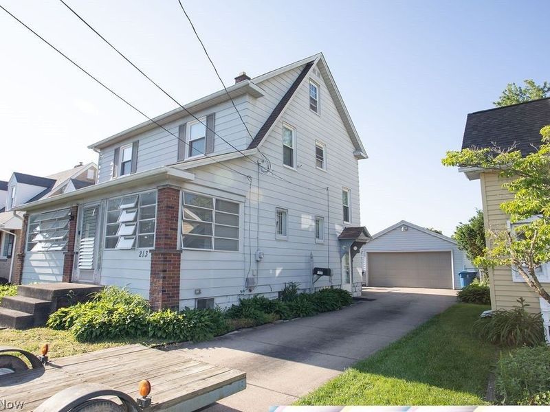 213 Como Street, Struthers, OH 44471 Photo 3