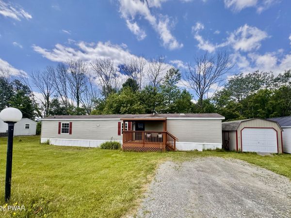 127 Buckingham Heights , Moscow, PA 18444