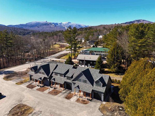 60-B Landing Circle, Unit 60-B, Stowe, VT 05672