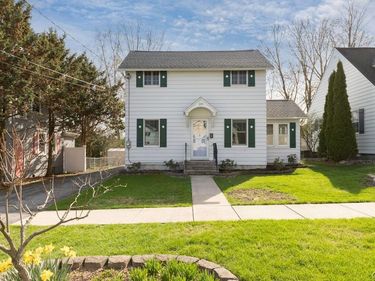 109 Hazel Street , Liverpool, NY 13088