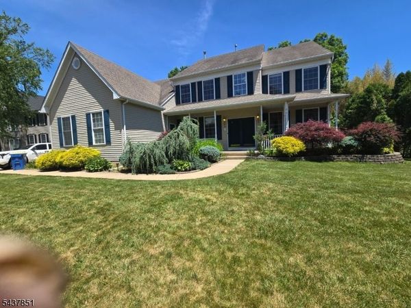 34 Margaret Dr, Franklin, NJ 08873