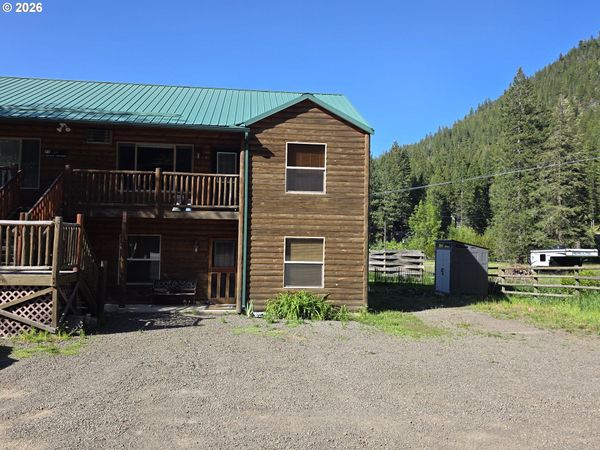 64713 MEADOW LN, Unit #4, Joseph, OR 97846