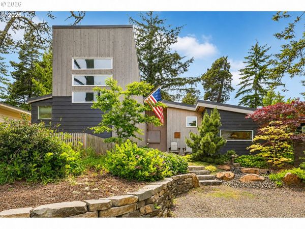 437 4TH N ST, Manzanita, OR 97130