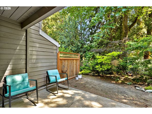4880 SW SCHOLLS FERRY RD, Unit 16, Portland, OR 97225
