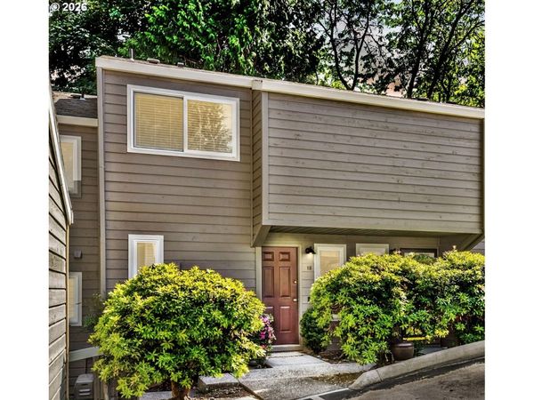 4880 SW SCHOLLS FERRY RD, Unit 16, Portland, OR 97225