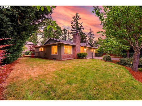3615 SE WILLAMETTE AVE, Milwaukie, OR 97222