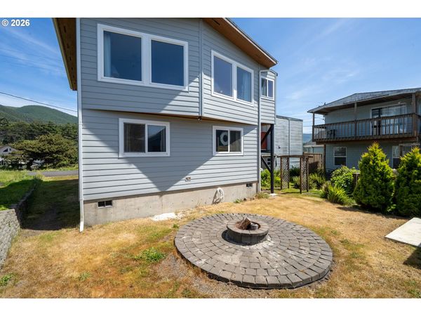 1841 N MILLER ST, Rockaway Beach, OR 97136