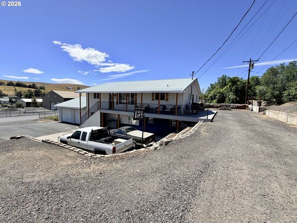 325 W Linden WAY, Heppner, OR 97836
