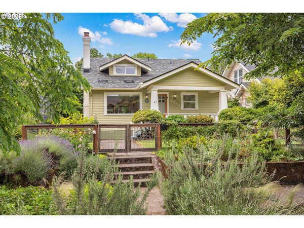 2243 SE LADD AVE, Portland, OR 97214