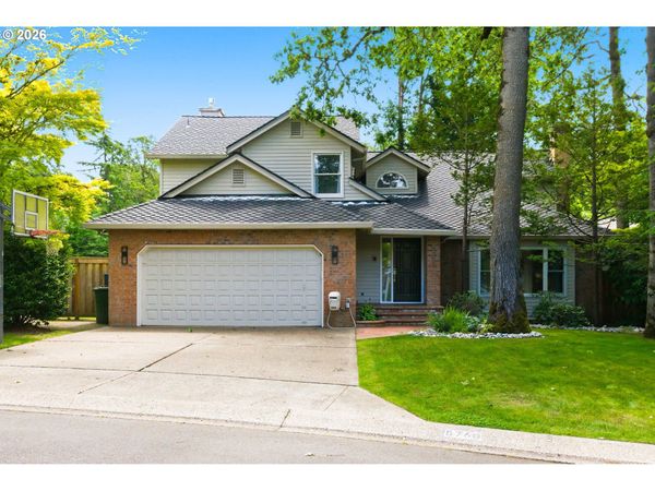 5760 MERIDIAN CT, Lake Oswego, OR 97035