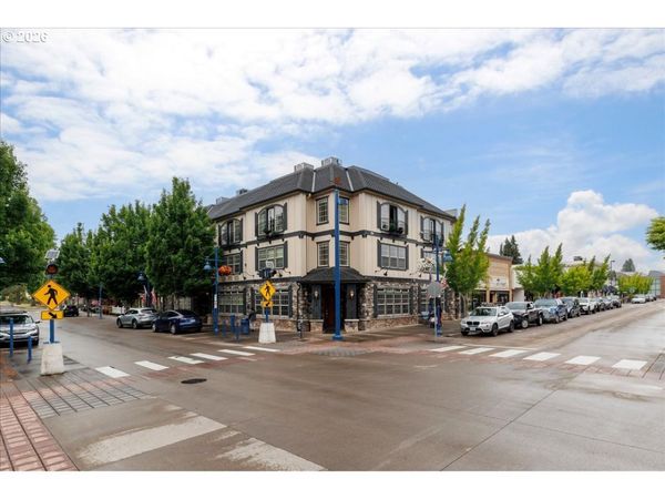 22582 SW MAIN ST, Unit 303, Sherwood, OR 97140