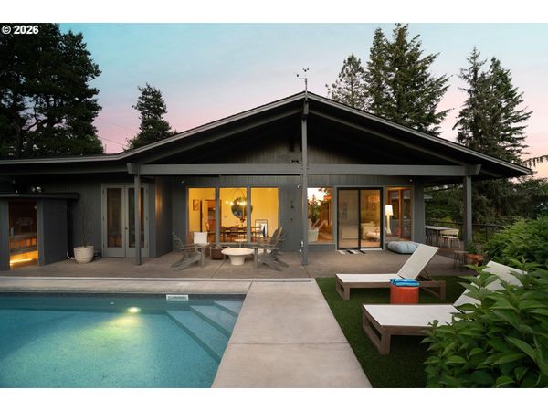 1550 SW MITCHELL ST, Portland, OR 97239