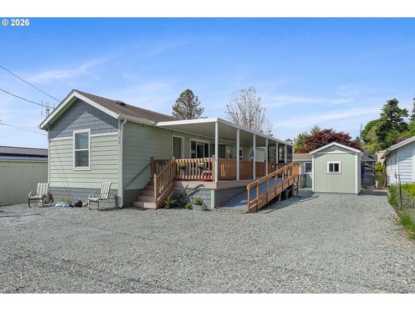 105 10TH ST, Garibaldi, OR 97118