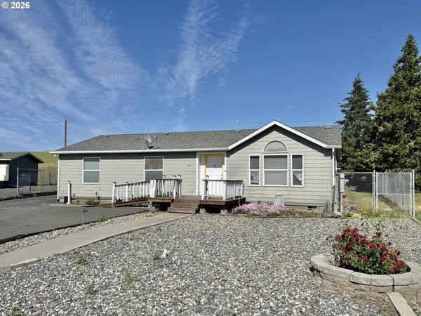 909 TOLL RD, Dufur, OR 97021