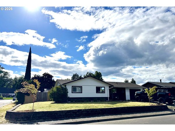 783 SW SHEILA ST, Dallas, OR 97338