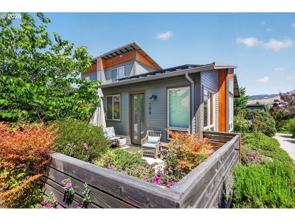 106 DUNN CIR, Ashland, OR 97520