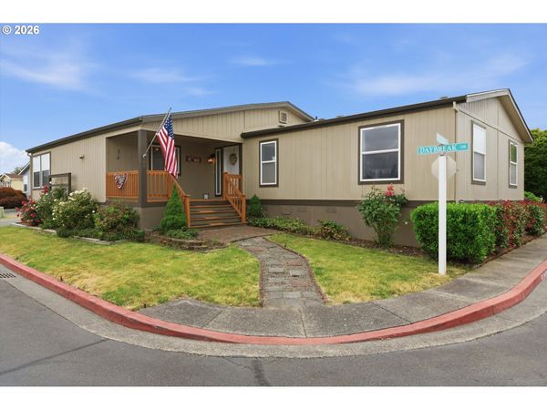 1000 S MCKERN CT, Unit 34, Newberg, OR 97132