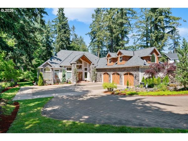 6737 TESSA NE LN, Silverton, OR 97381