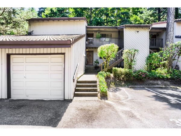 7136 SW MURRAY BLVD, Unit 109, Beaverton, OR 97008