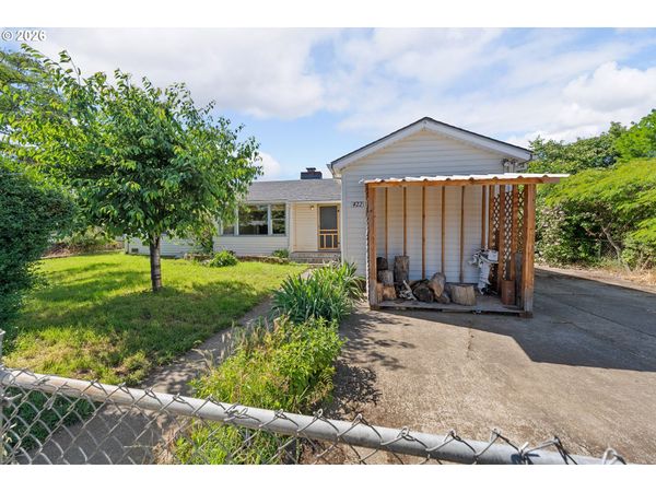 422 E 2ND AVE, Riddle, OR 97469