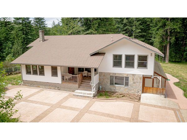 2690 BEAR CREEK RD, Cottage Grove, OR 97424