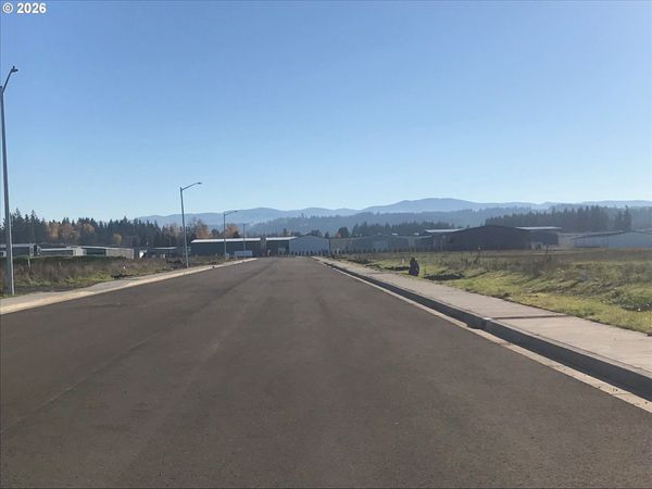 3070 NW CAMPUS DR, Estacada, OR 97023