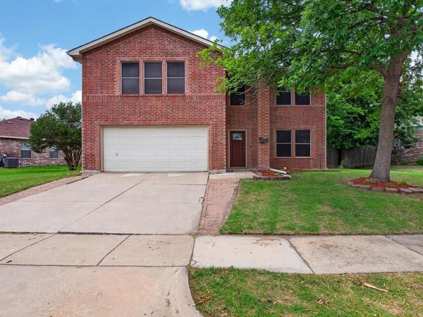 2405 Chestnut Drive , Little Elm, TX 75068