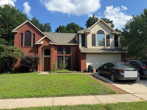 210 Carlsbad Drive, Mansfield, TX 76063
