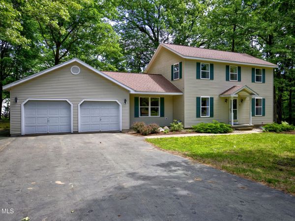 30 Oak View Drive, Moreau, NY 12828