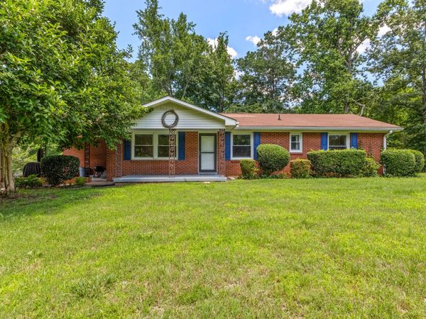 4177 Highway 96 , Burns, TN 37029