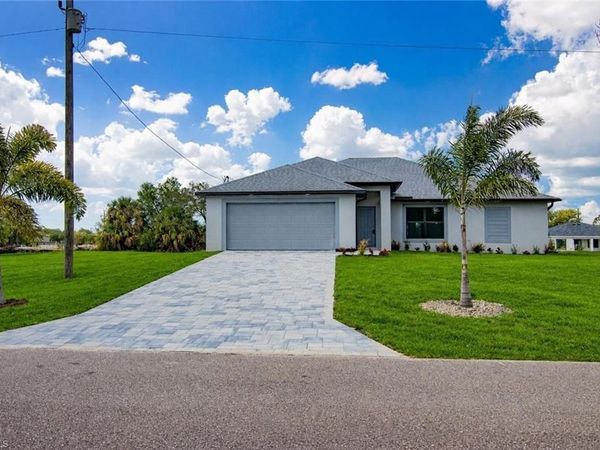 3594 NE 9th PL, CAPE CORAL, FL 33909