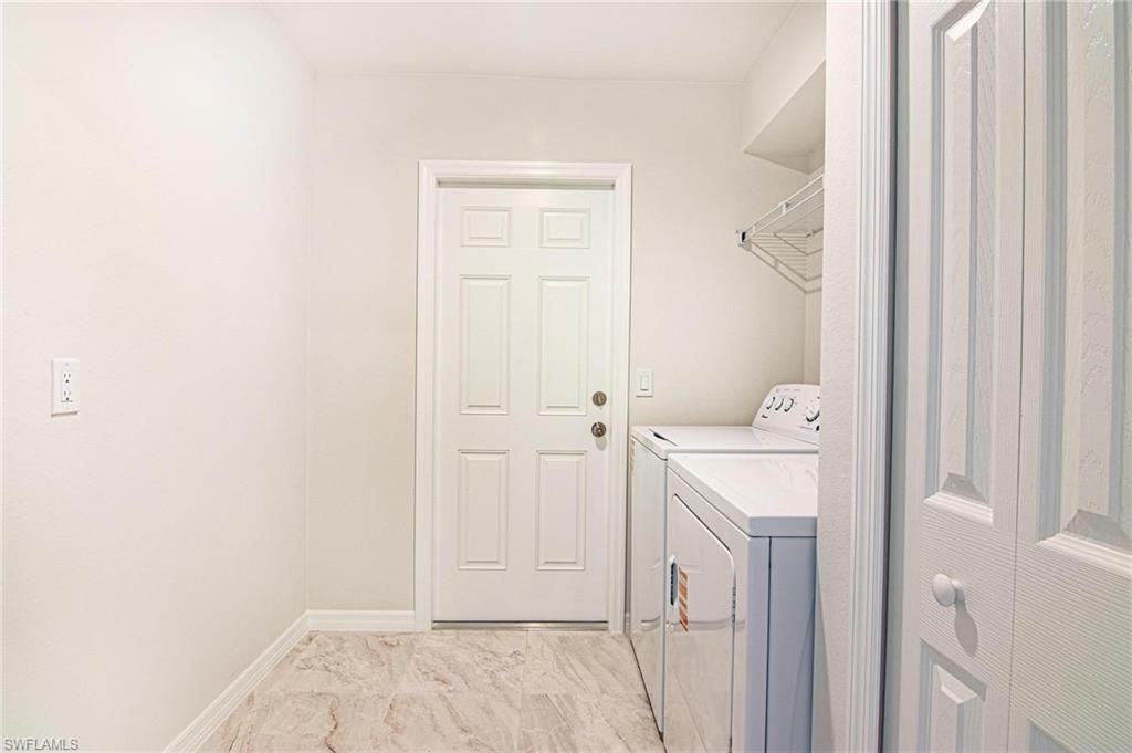 3594 NE 9th Pl, Cape Coral, FL 33909 Photo