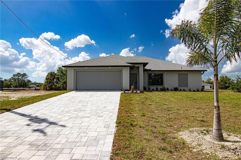 3594 NE 9th Pl, Cape Coral, FL 33909 Photo