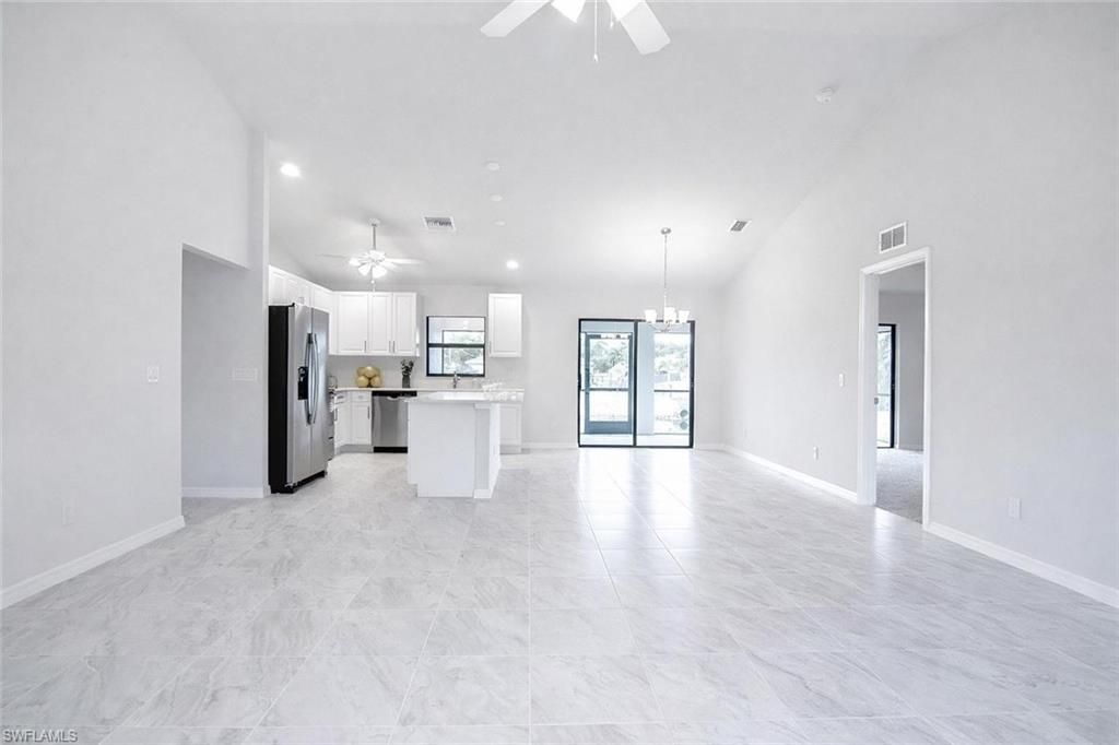 3594 NE 9th Pl, Cape Coral, FL 33909 Photo