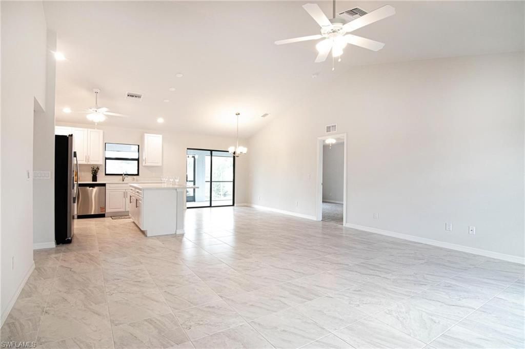 3594 NE 9th Pl, Cape Coral, FL 33909 Photo