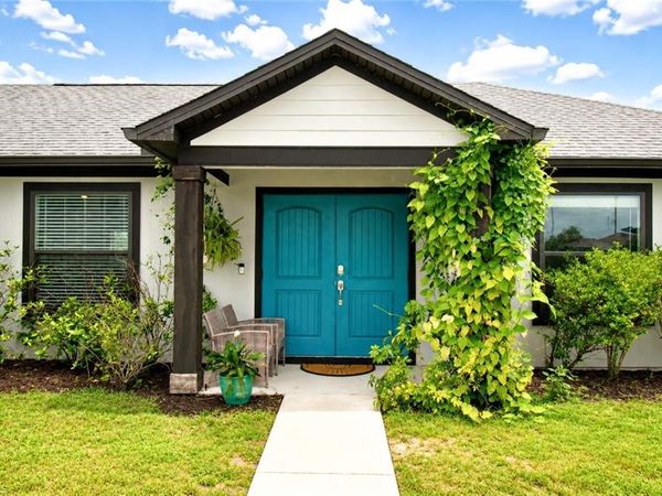 5013 Dania CIR , LABELLE, FL 33935